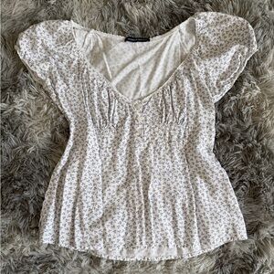 Brandy Melville Floral Blair short sleeve top